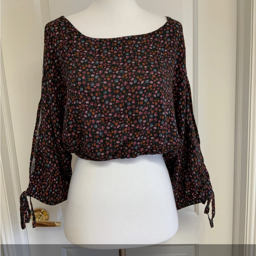 Pull&Bear Cropped Top